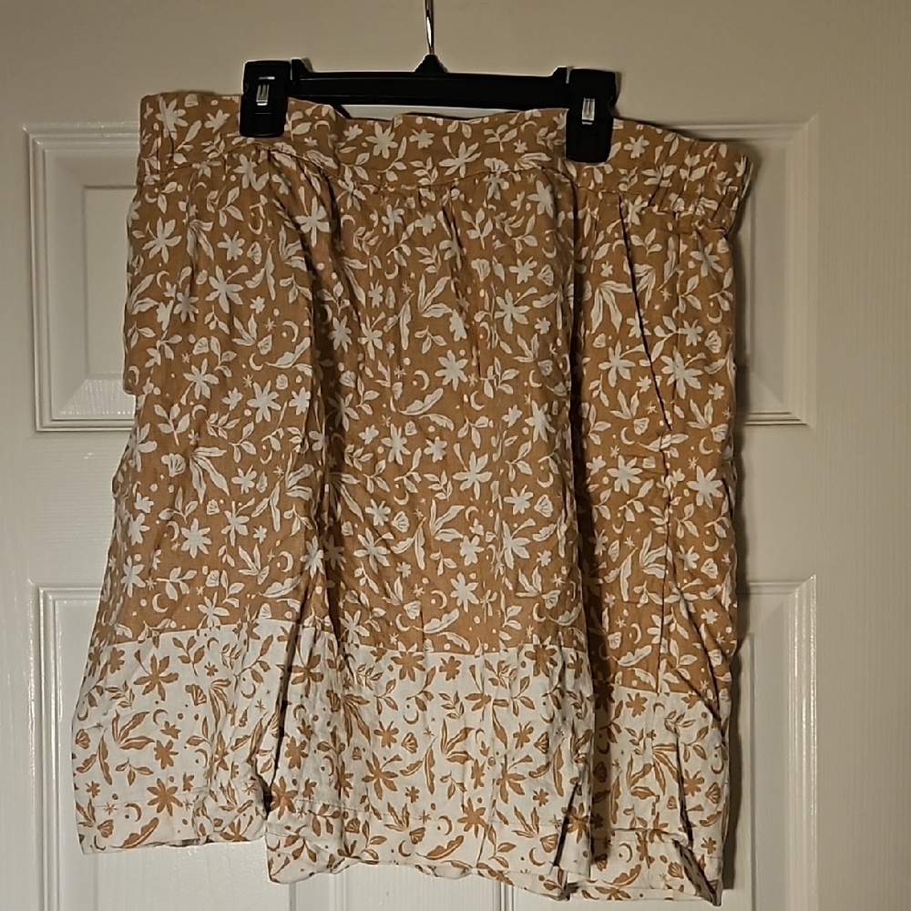 Floral Light Brown and White Skirt